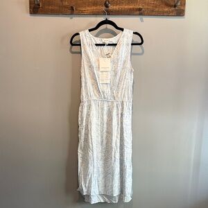 beachlunchlounge White and Light Blue Leaf-Print Sleeveless Midi Dress